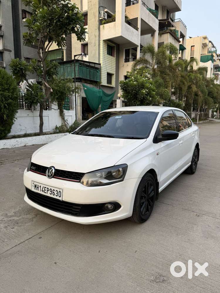 Volkswagen Vento 1.2 Tsi Highline Plus At, 2014, Petrol