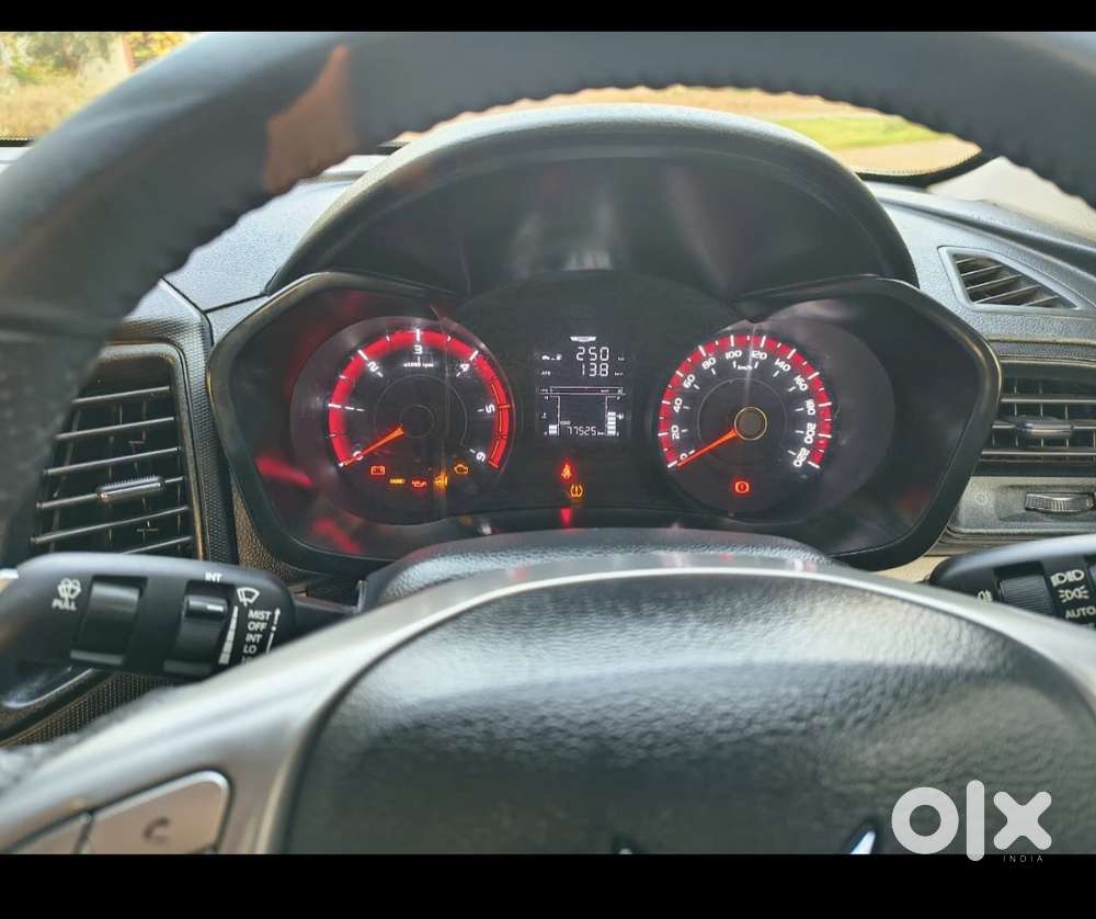 Mahindra Xuv300 W6 Diesel, 2023, Diesel