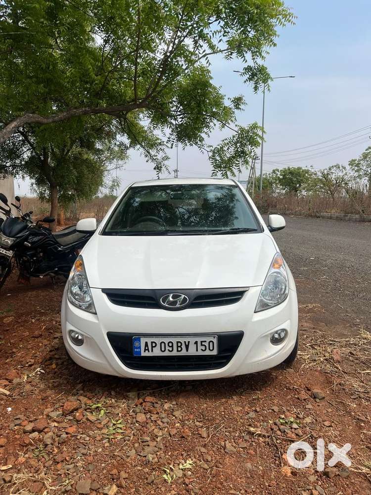 Hyundai I20 Asta 2009 With Sunroof