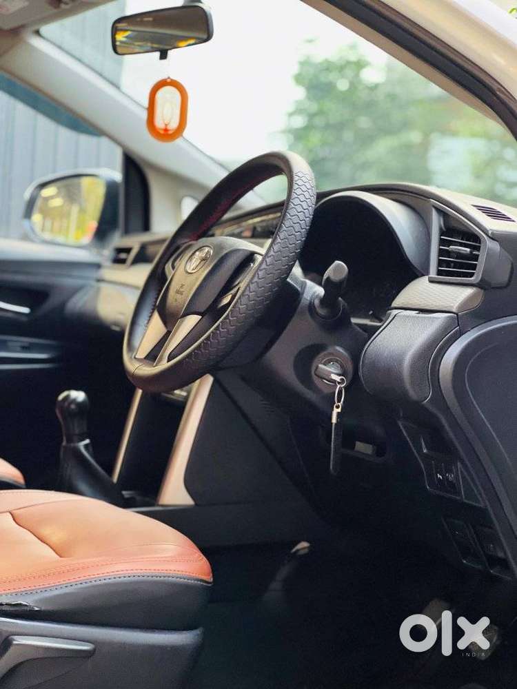 Toyota Innova Crysta 2.4 G Mt, 2017, Diesel