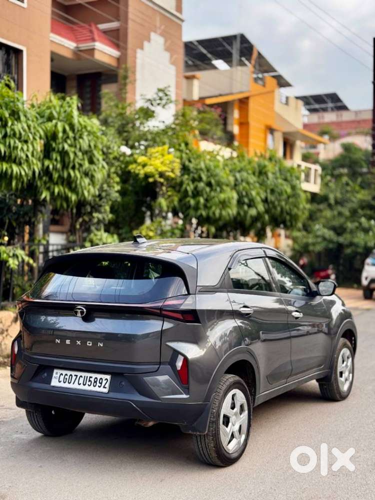 Tata Nexon, 2024, Petrol