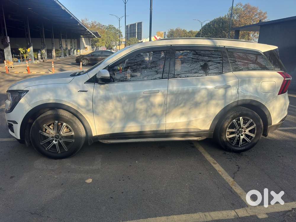 Mahindra Xuv700 2022 Full Top End  Well Maintained Good Condition