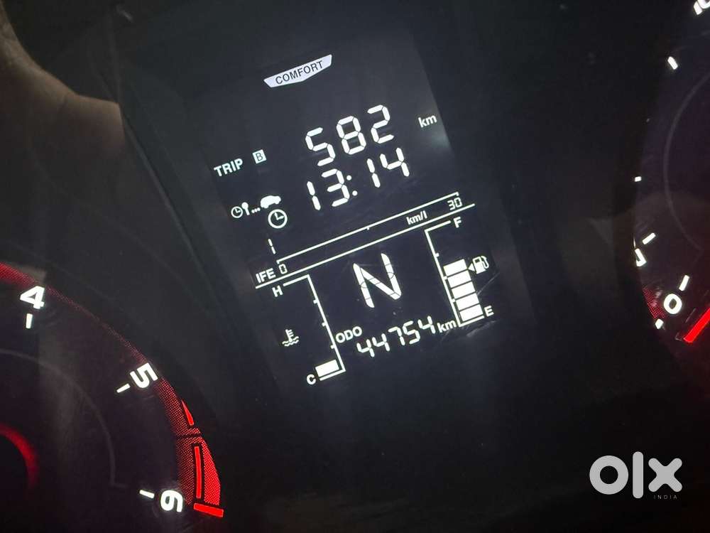 Mahindra Xuv 300 2022 Diesel 45600 Km Driven