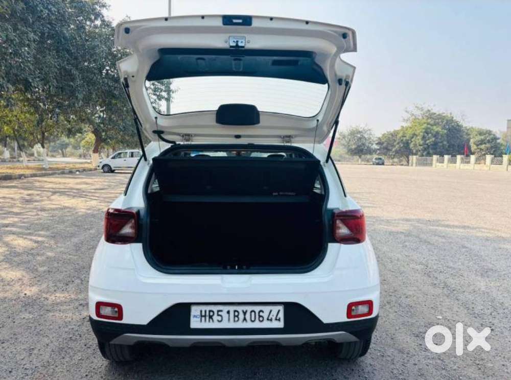 Hyundai Venue 1.0 Sx Turbo Dct, 2019, Petrol