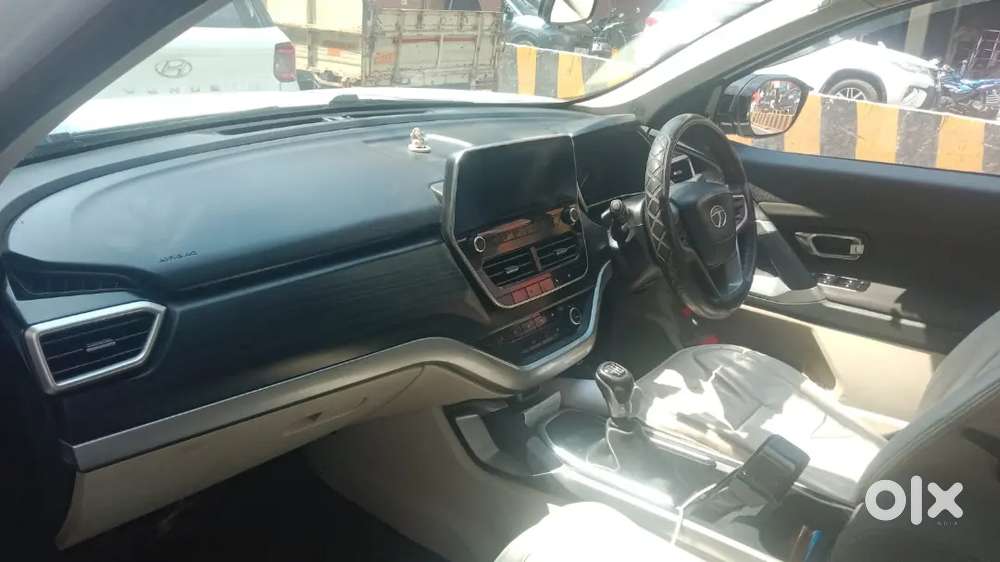 Well Mentain New Tayer Koi Bhi 1 Rs Ka Kam Nahi Gadi Main