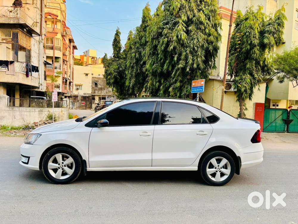 Skoda Rapid [2016-2021] 1.5 Elegance Plus Tdi At, 2017, Diesel