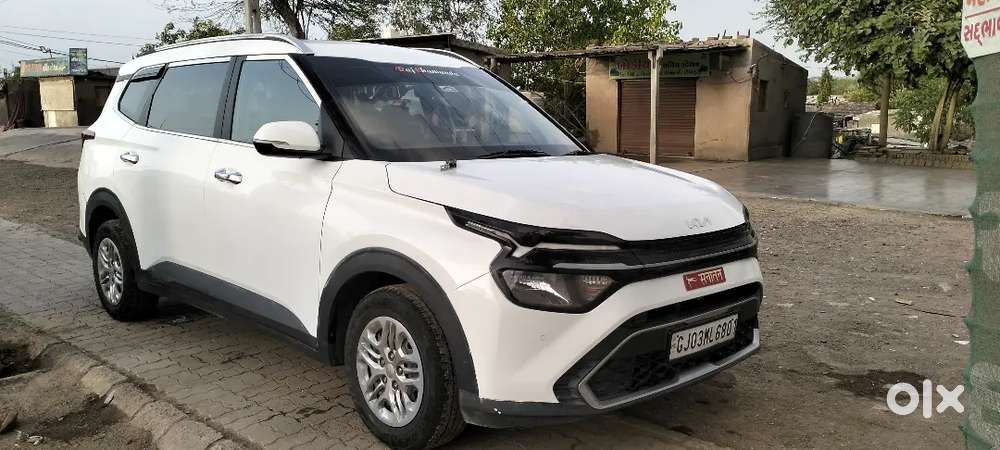 Kia Carens 2023 Cng & Hybrids 120000 Km Driven