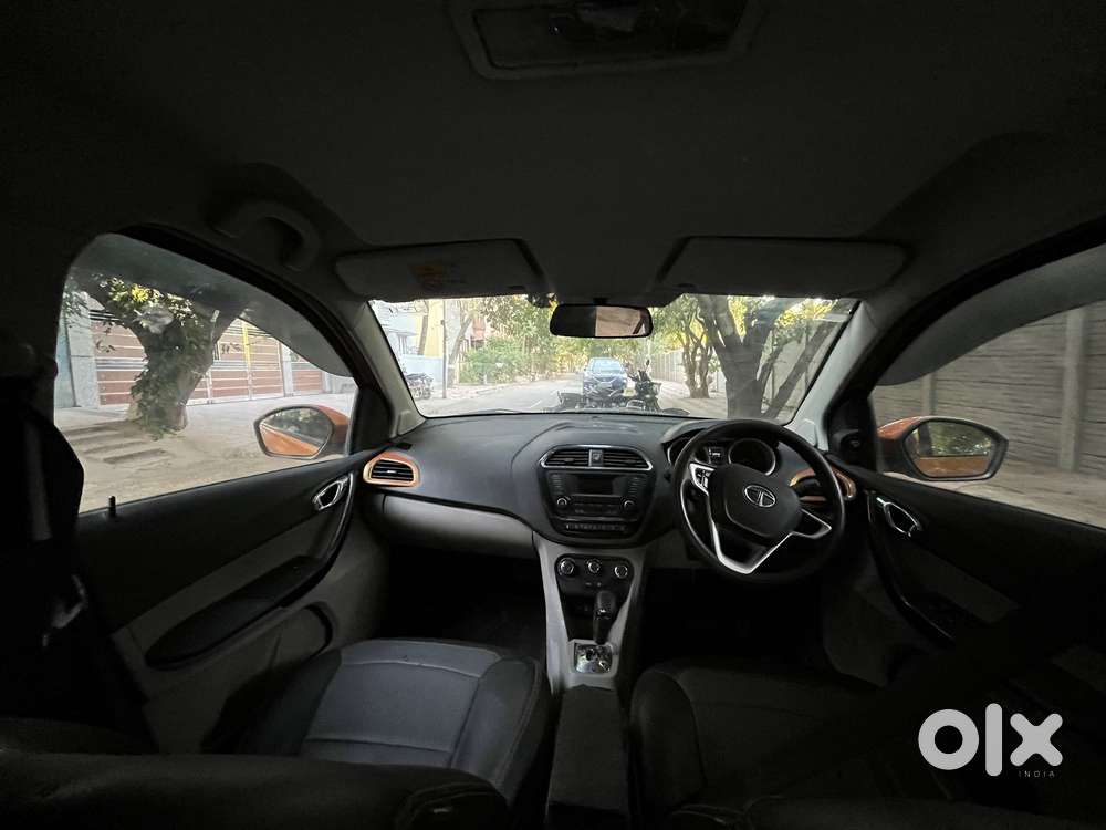 Tata Tiago, 2017, Petrol