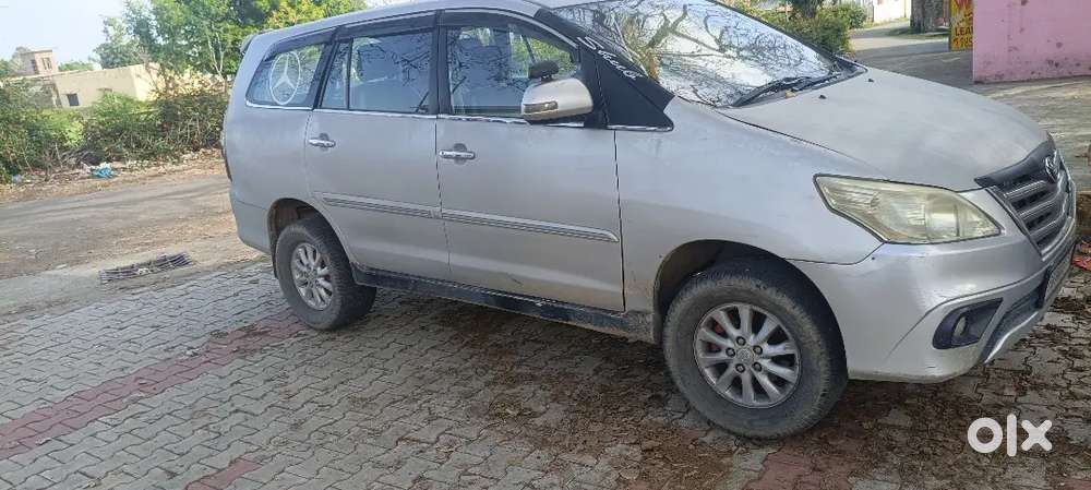Toyota Innova 2012 Diesel 100000 Km Driven
