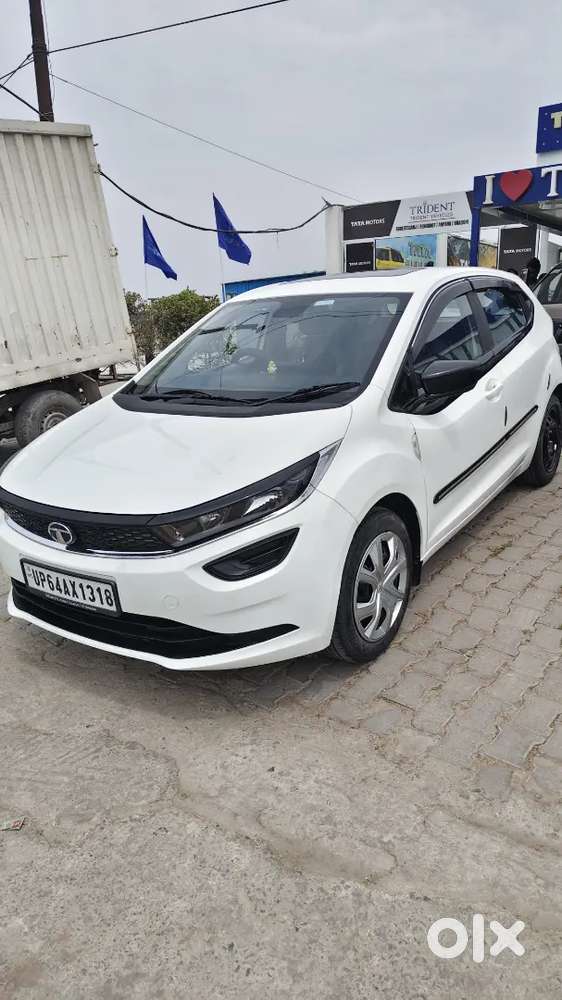 Tata Altroz Xm Plus (s) Petrol 2023 | Sunroof | 16500