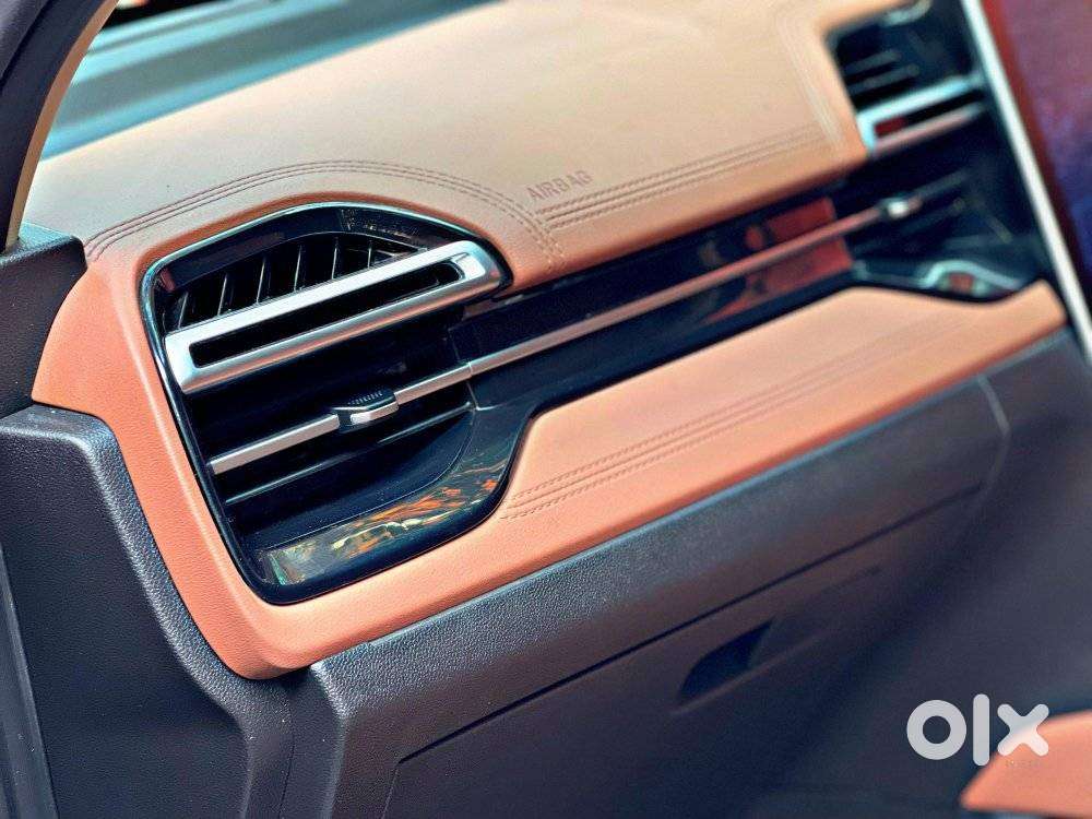 Mg Hector Plus, 2025, Petrol