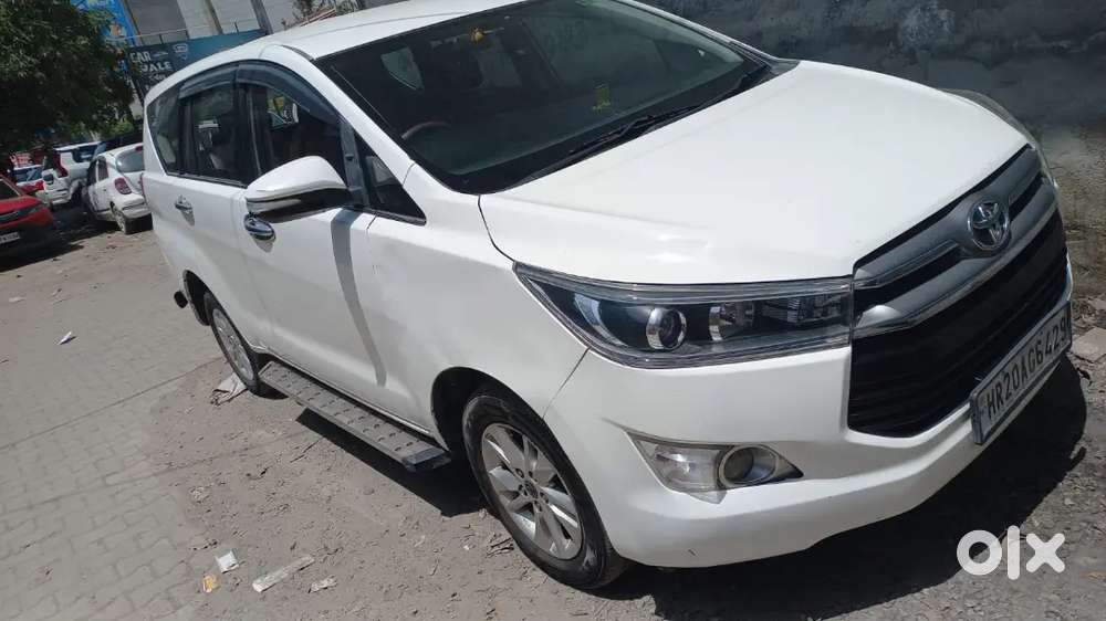 Toyota Innova Hycross 2016