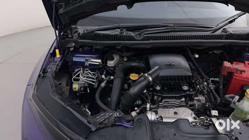 Tata Nexon Fearless Plus S Purple 1.2 Revotron Petrol 7dca Dual Tone..