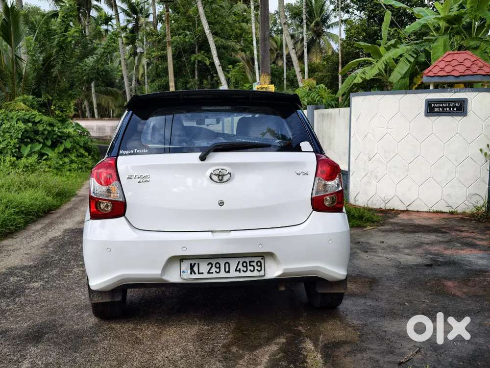 Toyota Etios Liva Vx 2019 Dual Tone