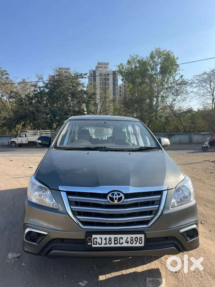 Toyota Innova 2014 Diesel Well Maintained