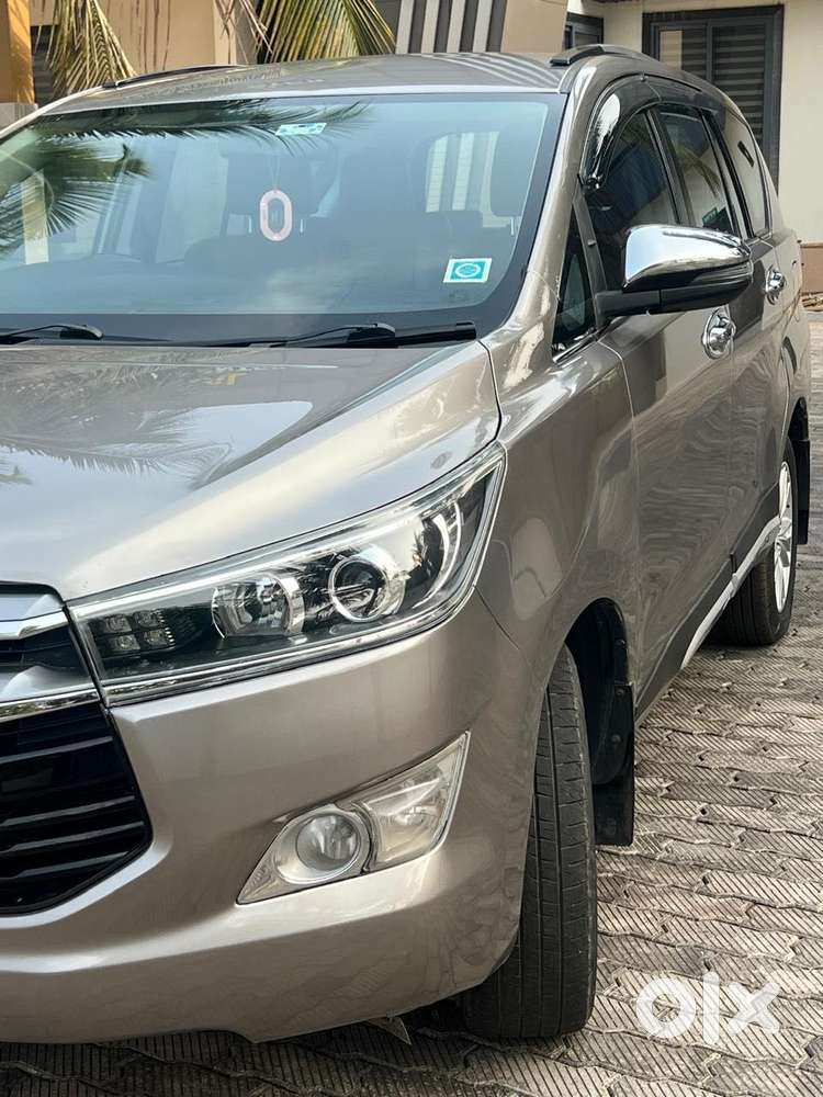 Toyota Innova Crysta 2.8z Automatic, 2017, Diesel