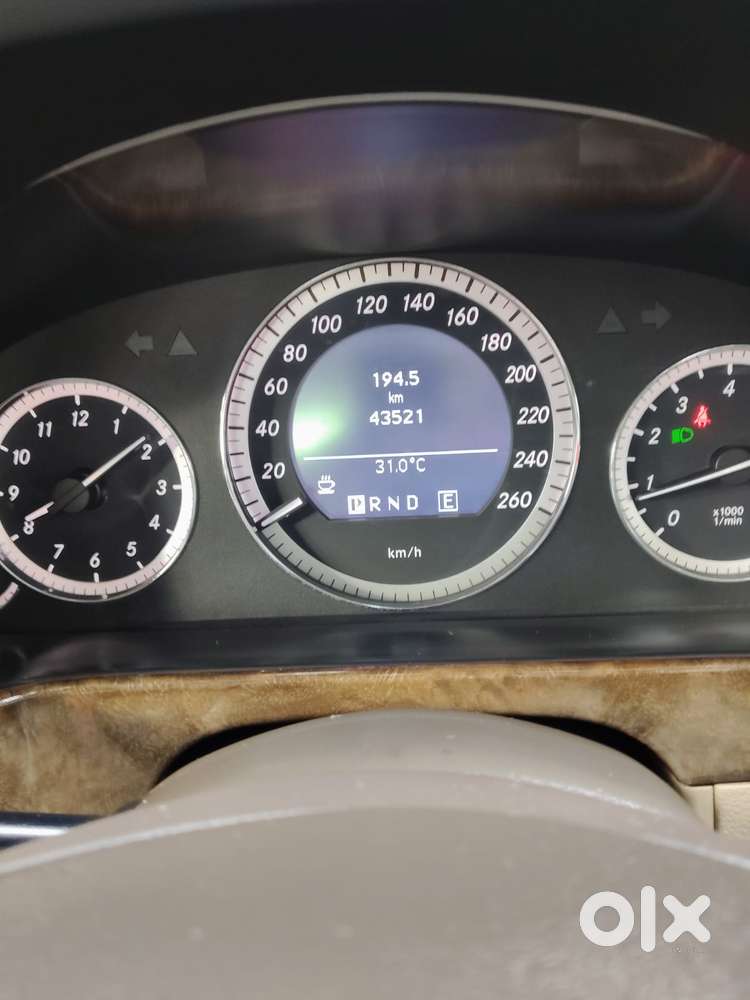 Mercedes-benz E-class E 200, 2011, Petrol