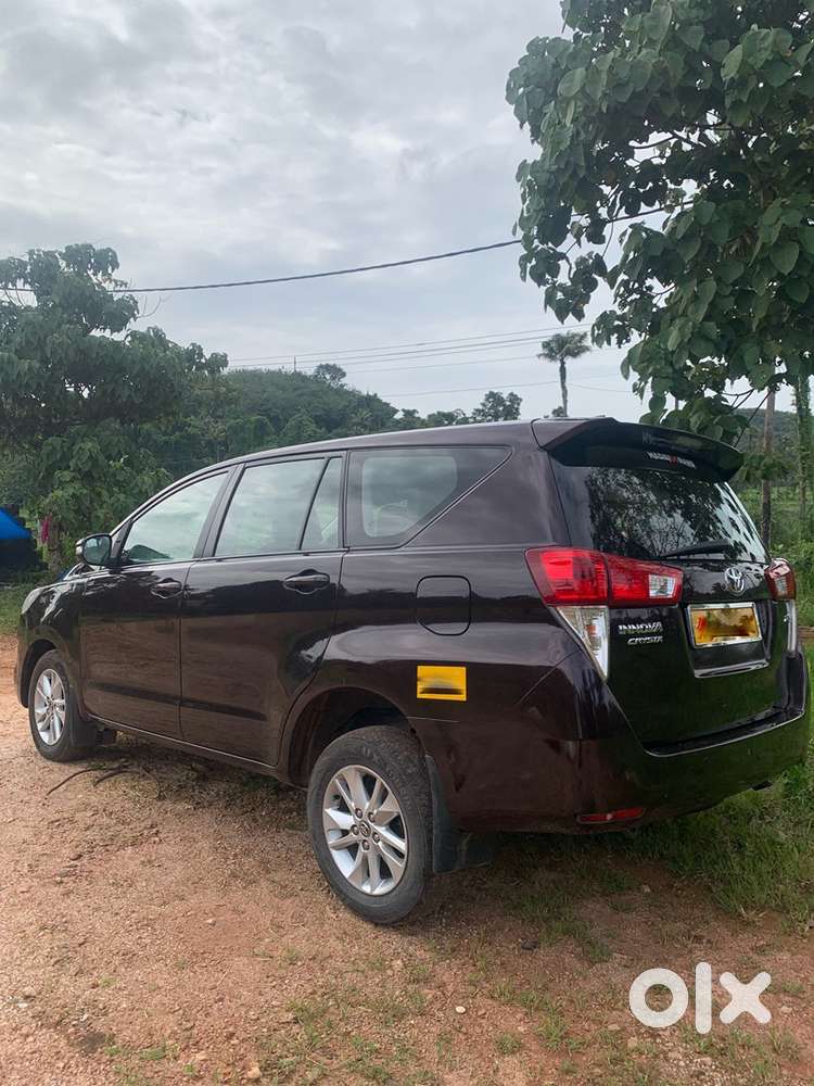Toyota Innova Crysta 2017 Diesel Well Maintained