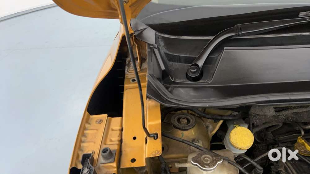 Renault Triber Rxz, 2019, Petrol