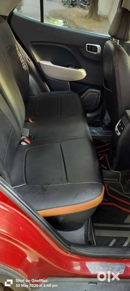 Hyundai Venue 1.2 S (o), 2024, Petrol