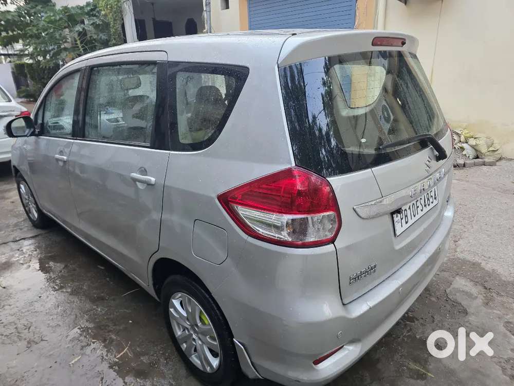 Maruti Suzuki Ertiga 2016 Diesel 102000 Km Driven