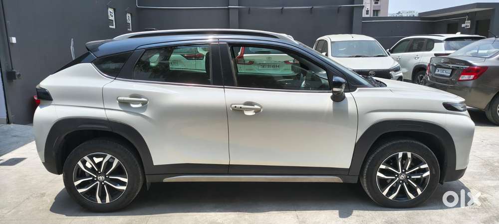 Toyota Urban Cruiser Taisor V 1.0 Petrol Mt Dual Tone, 2024, Petrol