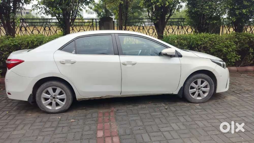 Toyota Corolla Altis 2015