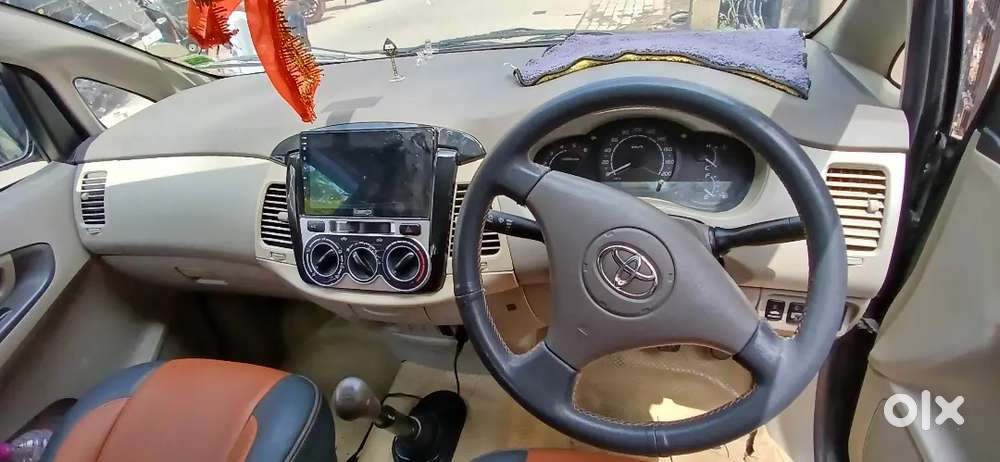 Toyota Innova 2010 Diesel 180000 Km Driven