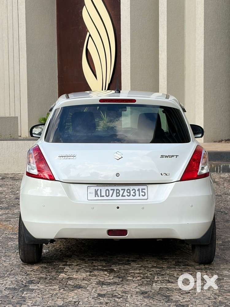 Maruti Suzuki Swift Dzire 1.3 Vxi, 2014, Petrol