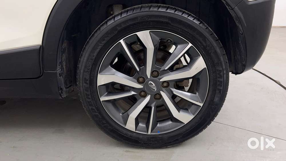 Mahindra Xuv300 W8 Option, 2021, Petrol