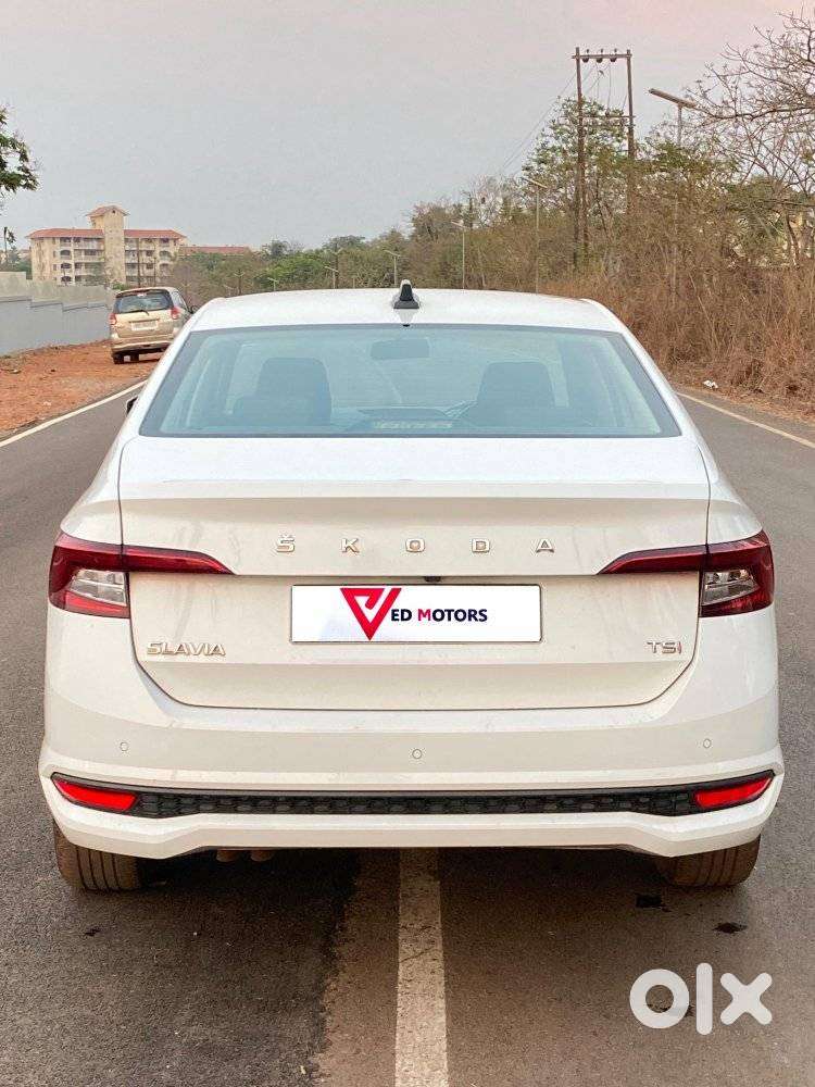 Skoda Slavia, 2023, Petrol