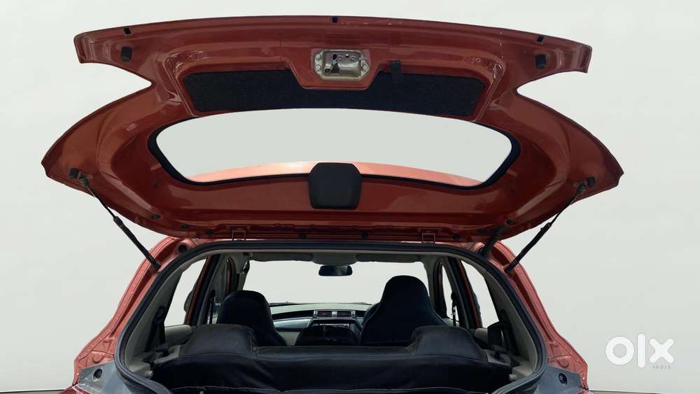 Mahindra Kuv 100 Mfalcon G80 K4, 2017, Petrol