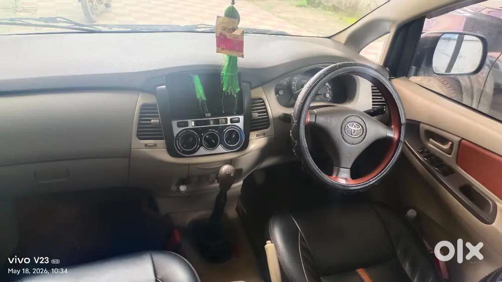Toyota Innova Diesel 2010 Second