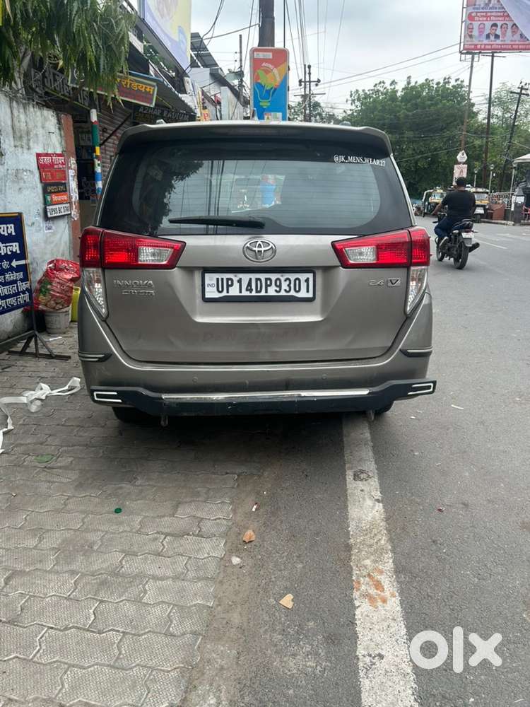 Toyota Innova Crysta 2018 Diesel Well Maintained