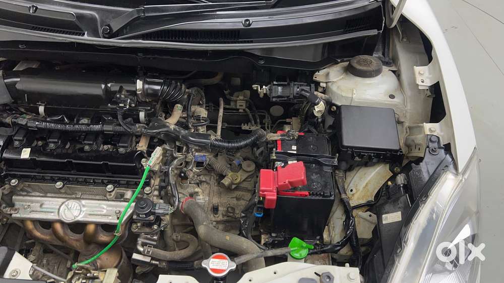 Maruti Suzuki Swift 1.3 Lxi, 2022, Petrol