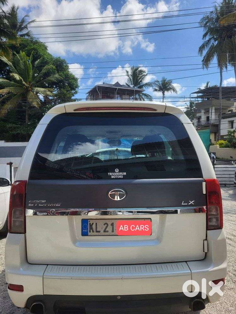 Tata Safari Storme Lx, 2014, Diesel