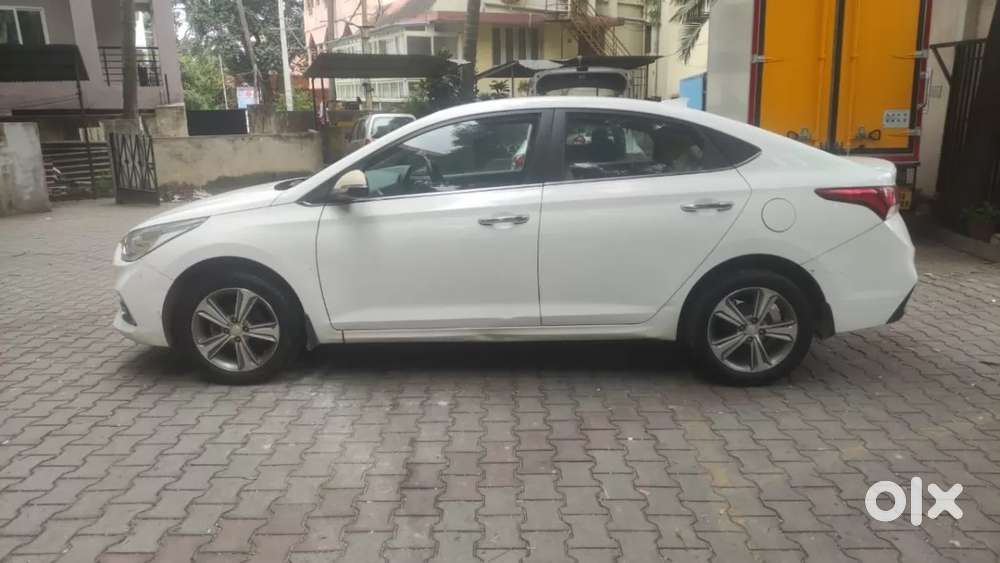 Hyundai Verna Fluidic 1.6 Vtvt Sx, 2019, Petrol