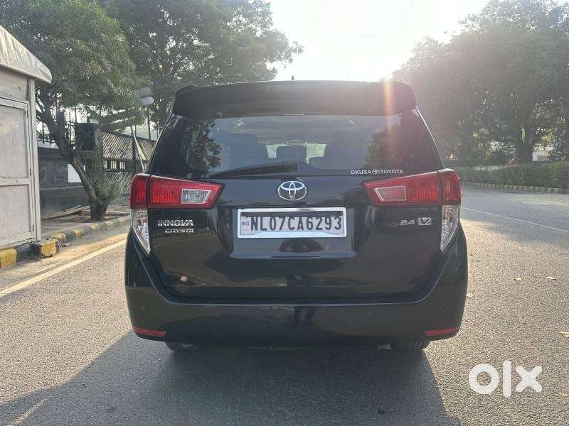 Toyota Innova Crysta