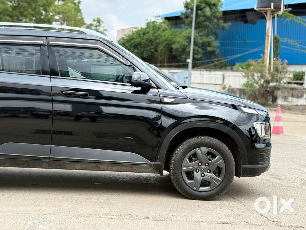 Hyundai Venue S Plus Mt 1.2 Kappa, 2023, Petrol