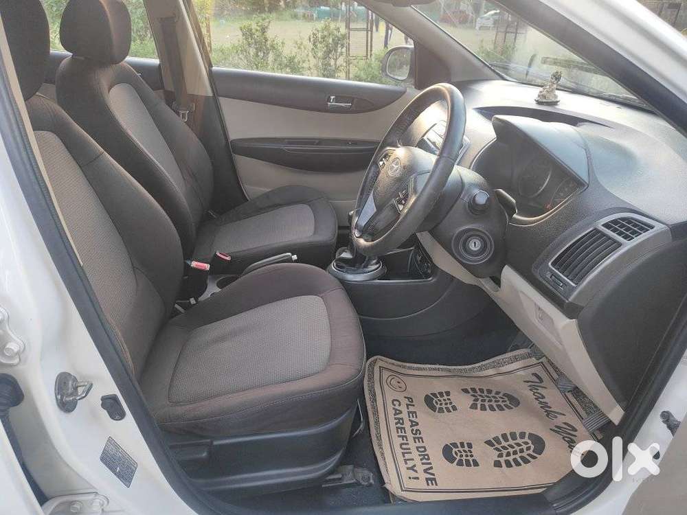 Hyundai I20 Sportz 1.2 Bs-iv, 2014, Petrol