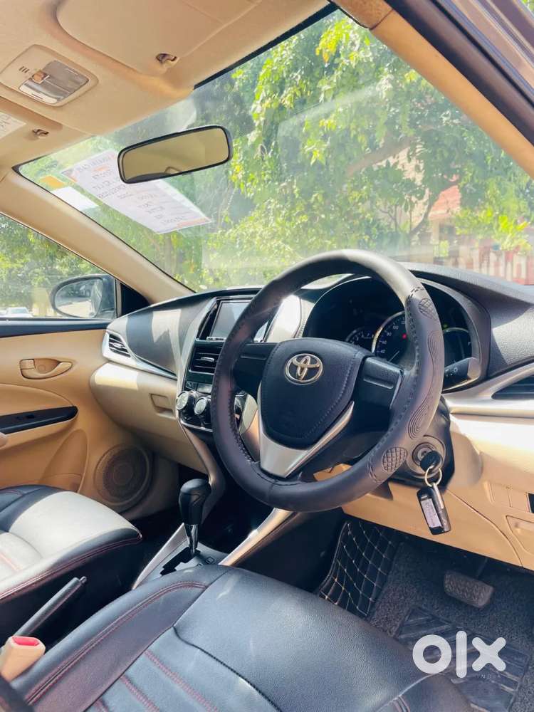 Toyota Yaris J Cvt, 2020, Petrol