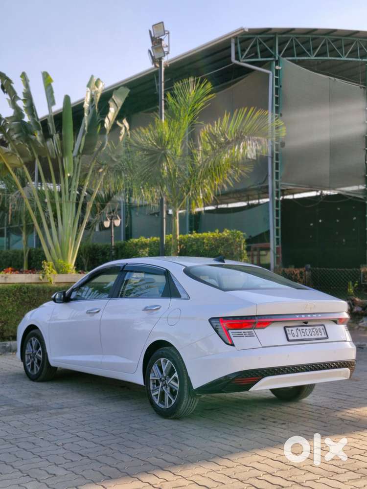 Hyundai Verna 1.5 Sx Vtvt, 2025, Petrol