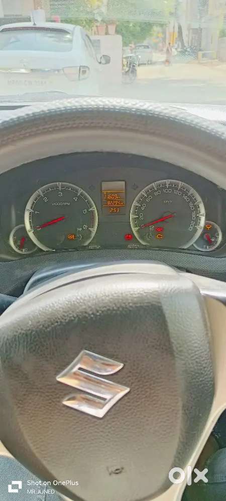 Maruti Suzuki Swift 2015 Diesel 82195 Km Driven.all Variant On