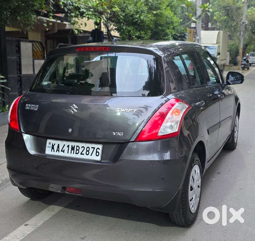 Maruti Suzuki Swift Vxi Optional, 2017, Petrol