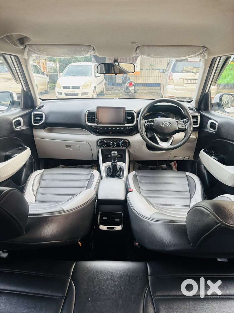 Hyundai Venue 1.2 S (o), 2023, Petrol