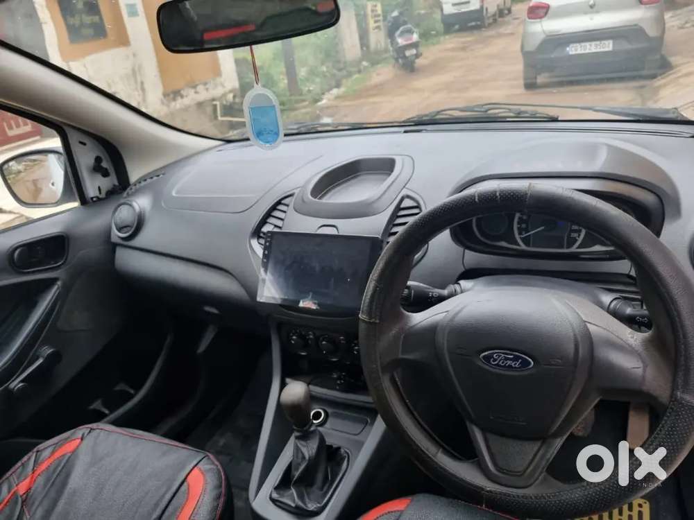 Ford Figo Aspire 2016 Petrol 105000 Km Driven