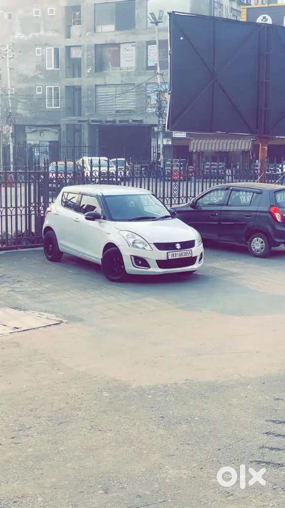 Maruti Suzuki Swift 2016