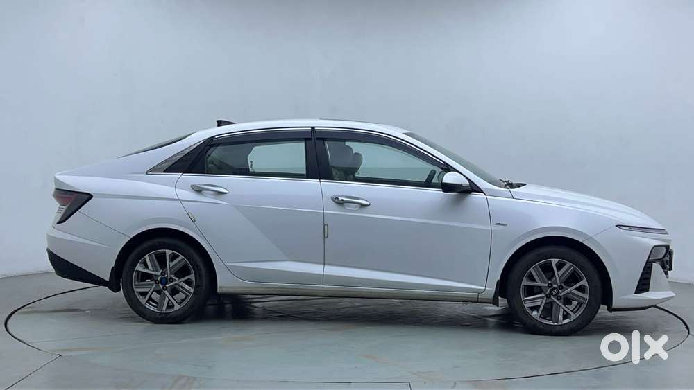 Hyundai Verna 1.5 Sx (o) Vtvt Ivt, 2023, Petrol