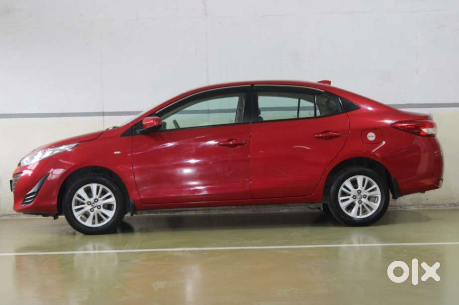 Toyota Yaris J Cvt, 2020, Petrol