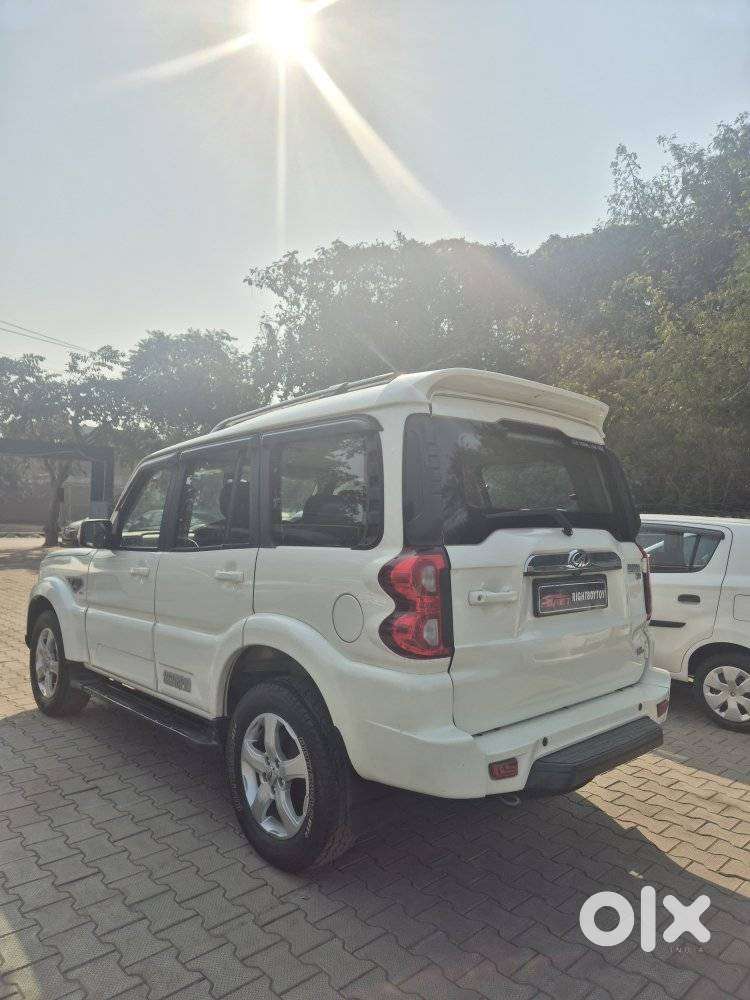 Mahindra Scorpio S11 Mt 7s, 2021, Diesel